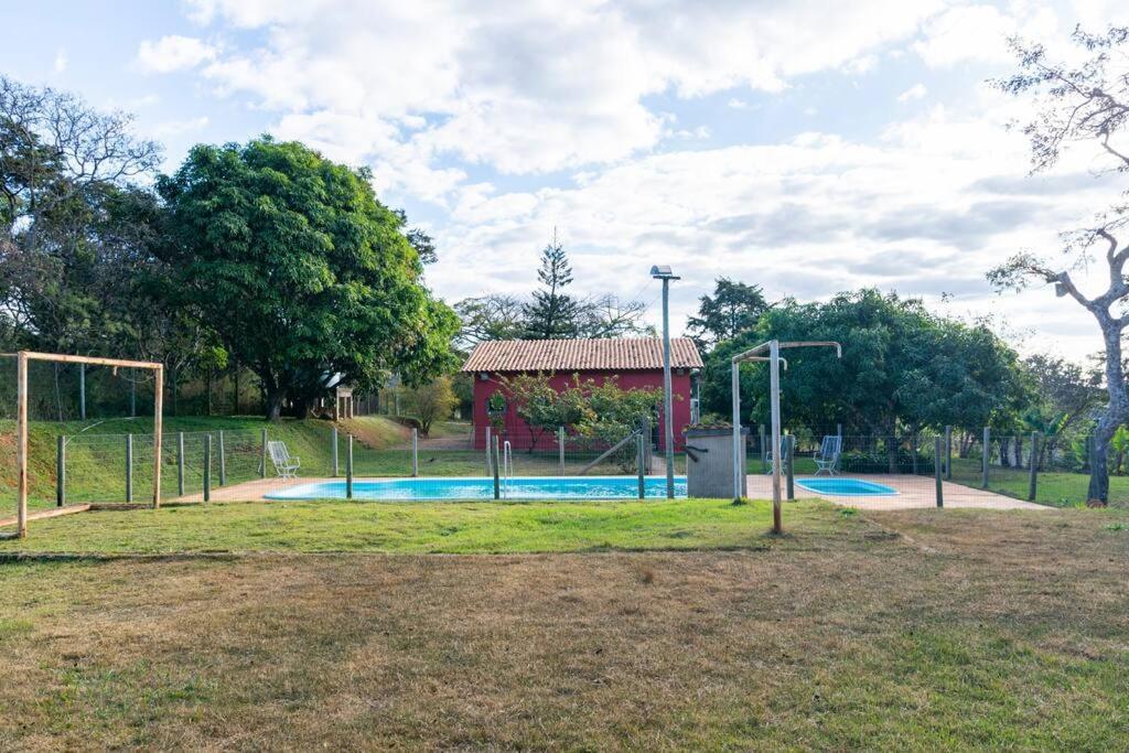 Villa Sítio da Tia lucia perto da montanha Brumadinho Exterior foto